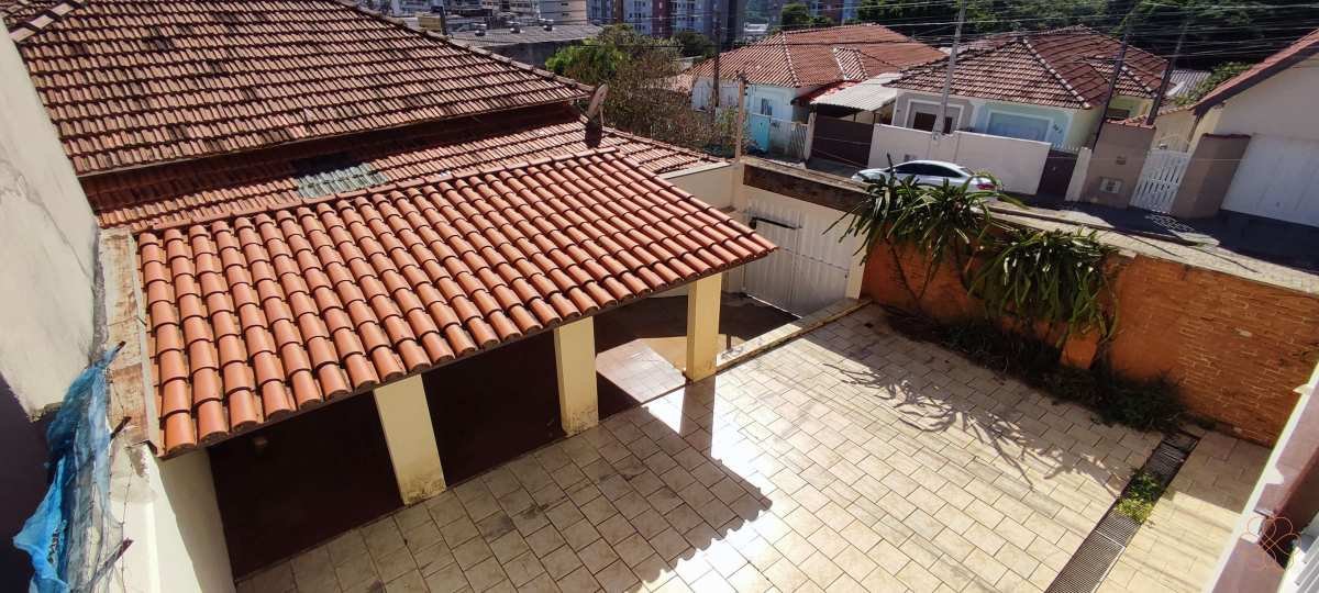 Casa para alugar com 3 quartos, 267m² - Foto 14
