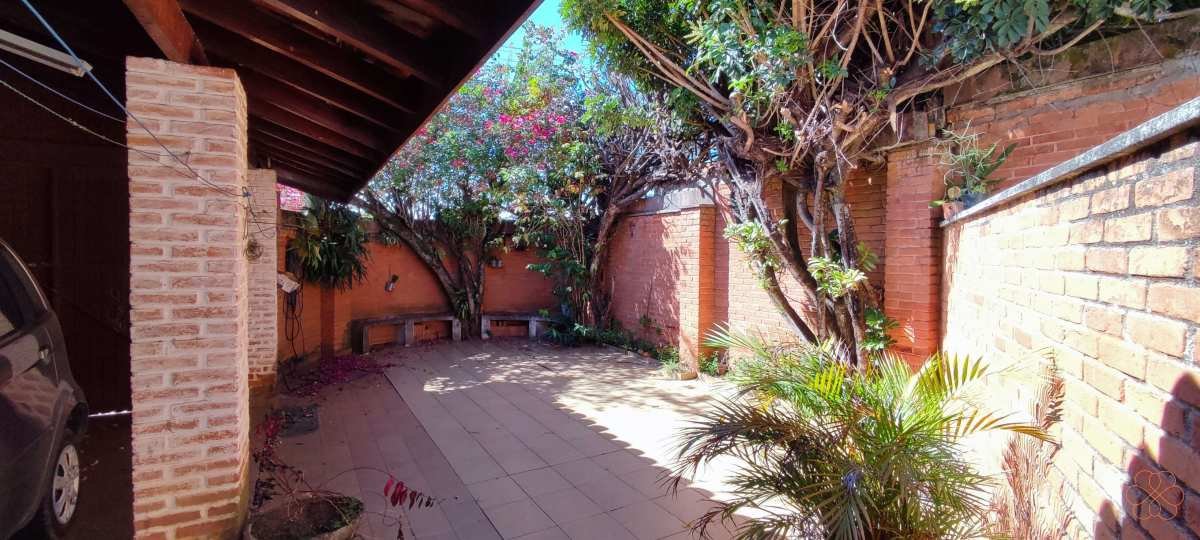 Casa para alugar com 3 quartos, 267m² - Foto 16