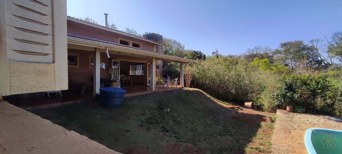 Chácara à venda com 4 quartos, 200m² - Foto 3