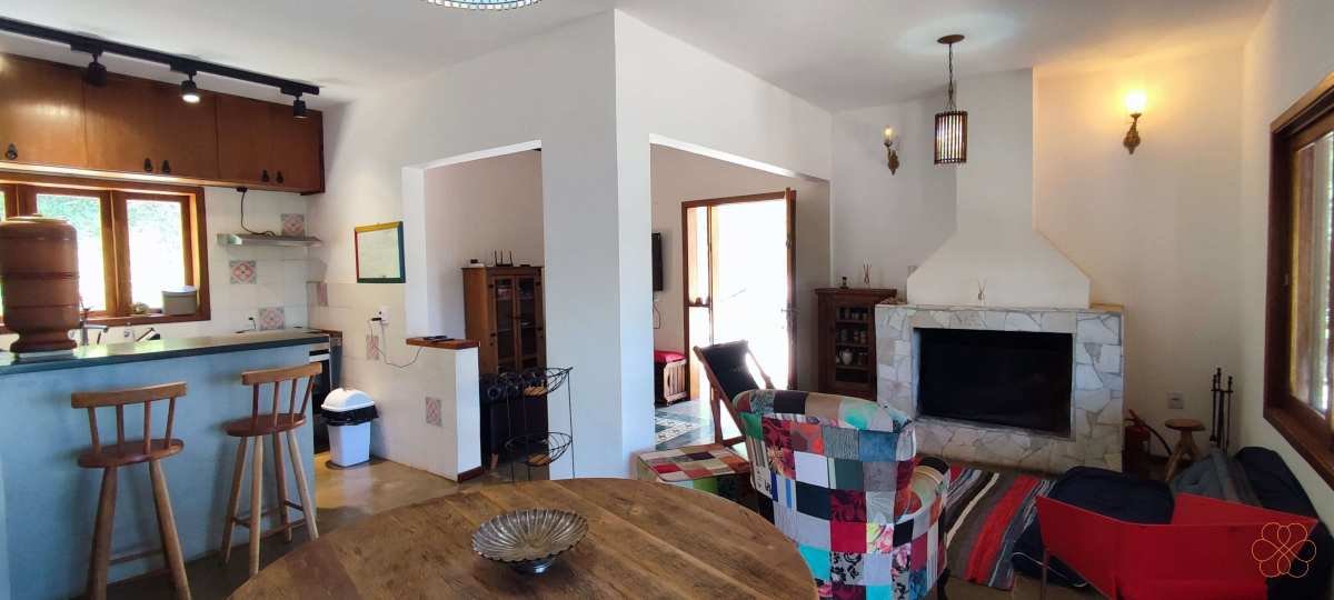 Chácara à venda e aluguel com 5 quartos, 246m² - Foto 2