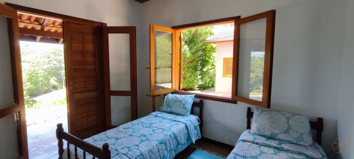 Chácara à venda e aluguel com 5 quartos, 246m² - Foto 9