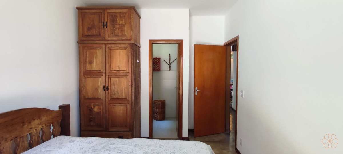 Chácara à venda e aluguel com 5 quartos, 246m² - Foto 8