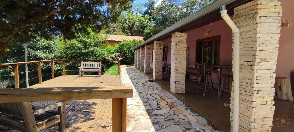 Chácara à venda e aluguel com 5 quartos, 246m² - Foto 12