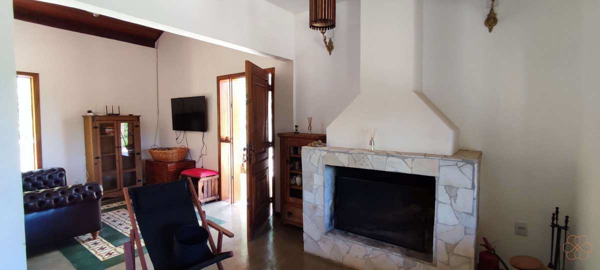 Chácara à venda e aluguel com 5 quartos, 246m² - Foto 3