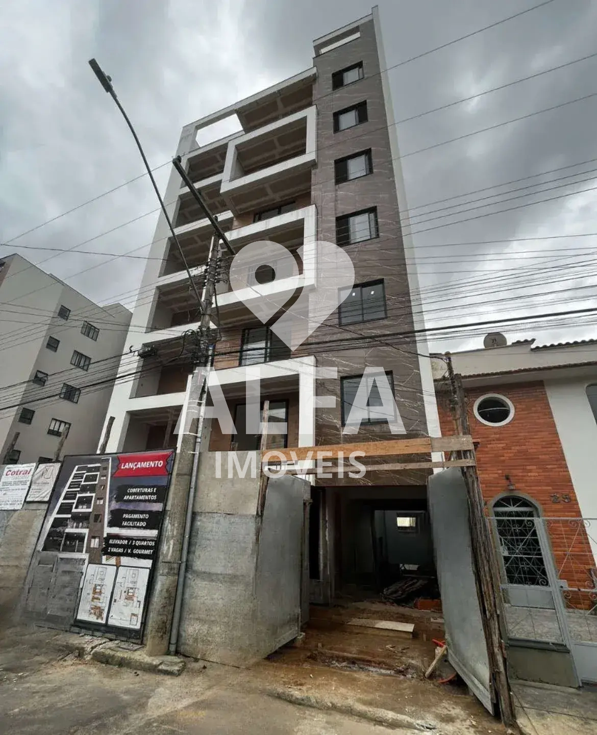 Apartamento à venda em Barbacena, Santa Tereza I, com 3 quartos, 133m²
