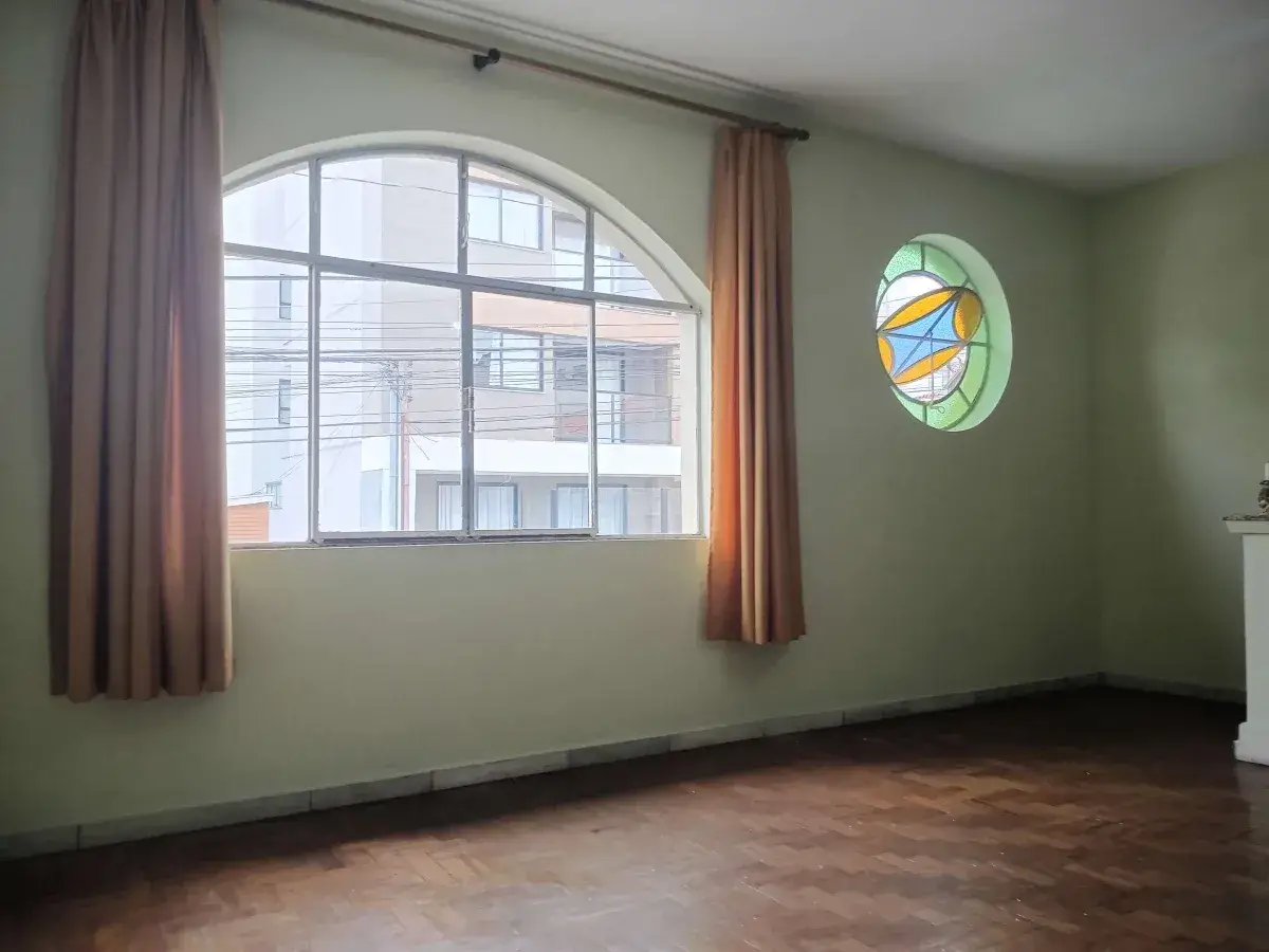 Casa à venda com 3 quartos, 115m² - Centro,Barbacena