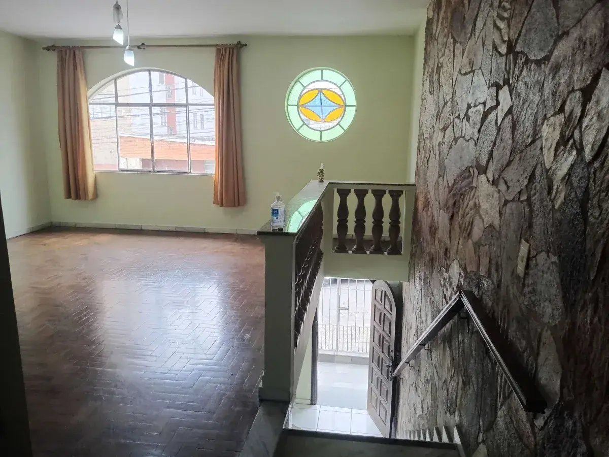 Casa à venda em Barbacena, Centro, com 3 quartos, 115m² - Alfa Imóveis