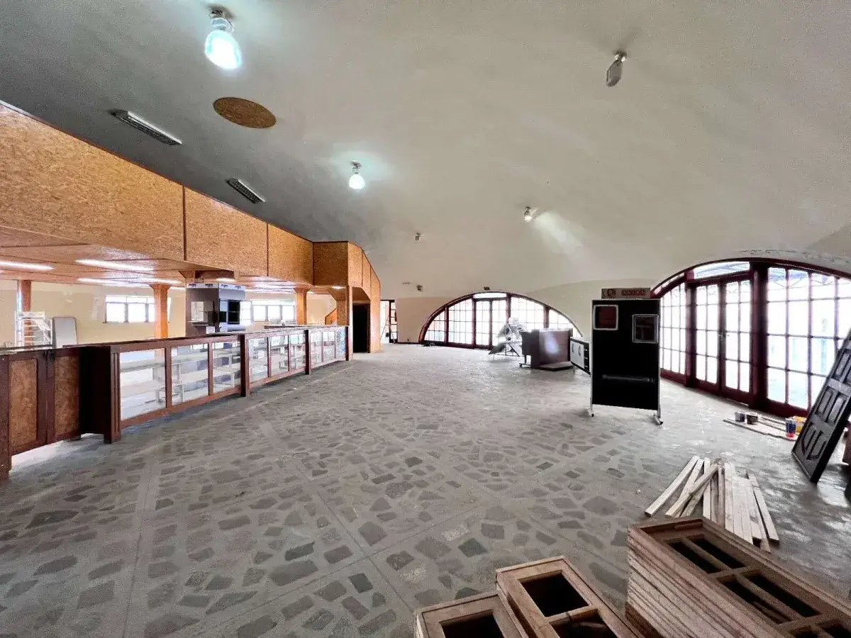 Loja para alugar em Barbacena, Grogotó, 500m² - Alfa Imóveis