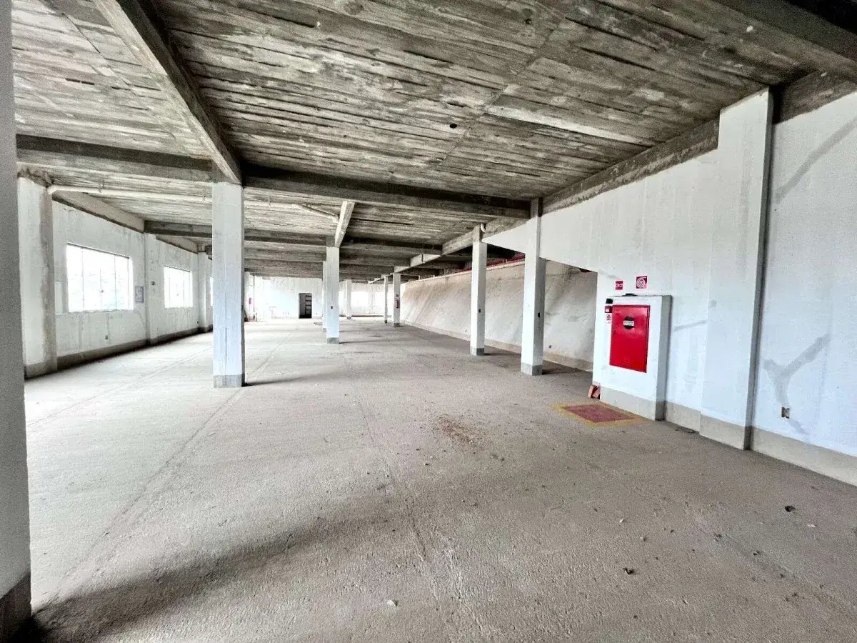 Loja para alugar, 682m² - Grogotó,Barbacena