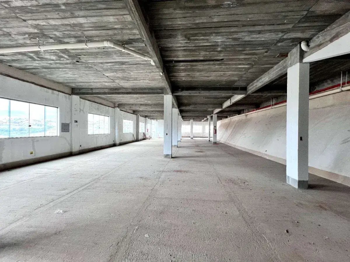 Loja para alugar, 682m² - Grogotó,Barbacena