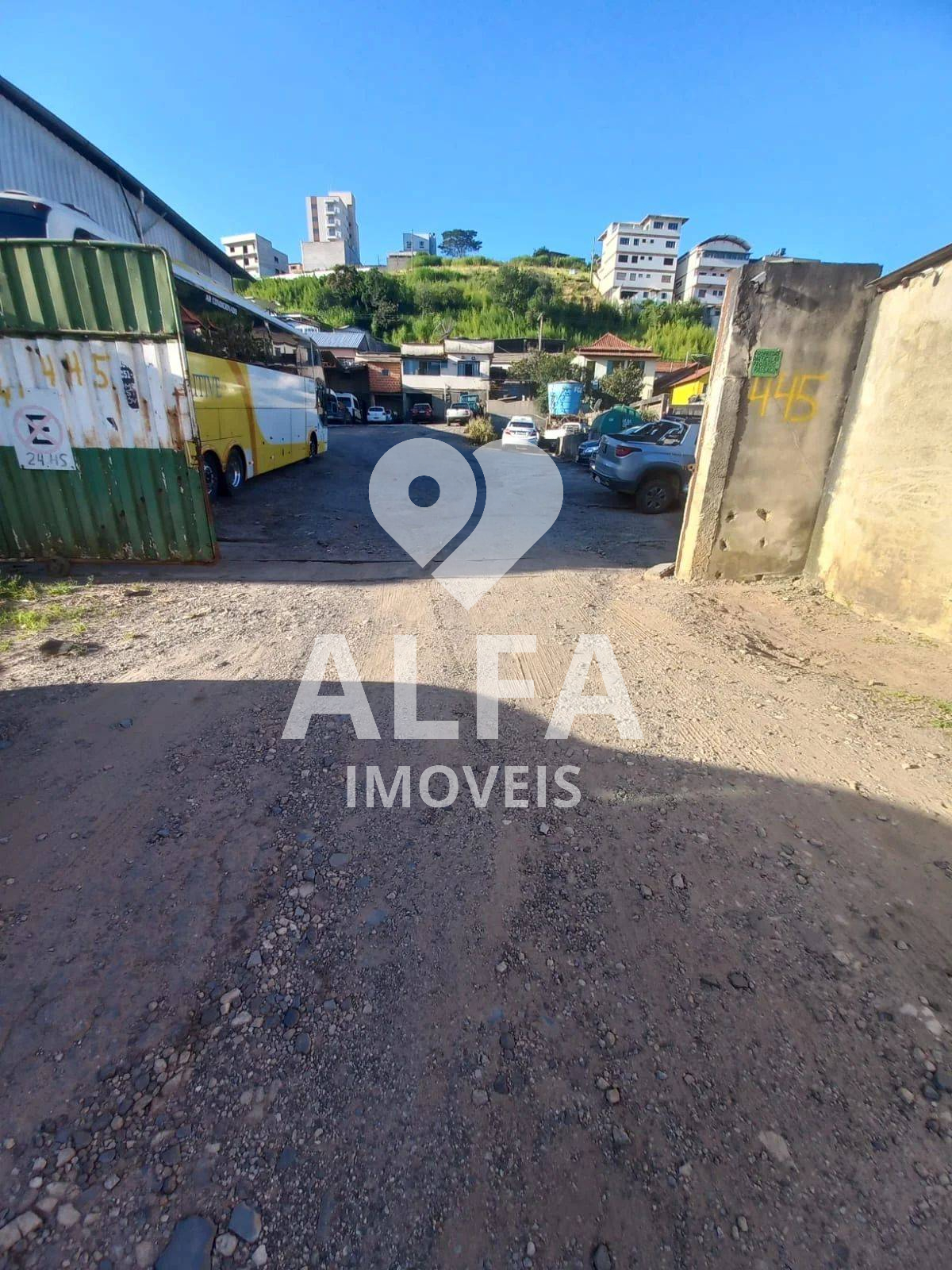Lote Comercial em Avenida Principal de Barbacena/MG – Oportunidade Única!