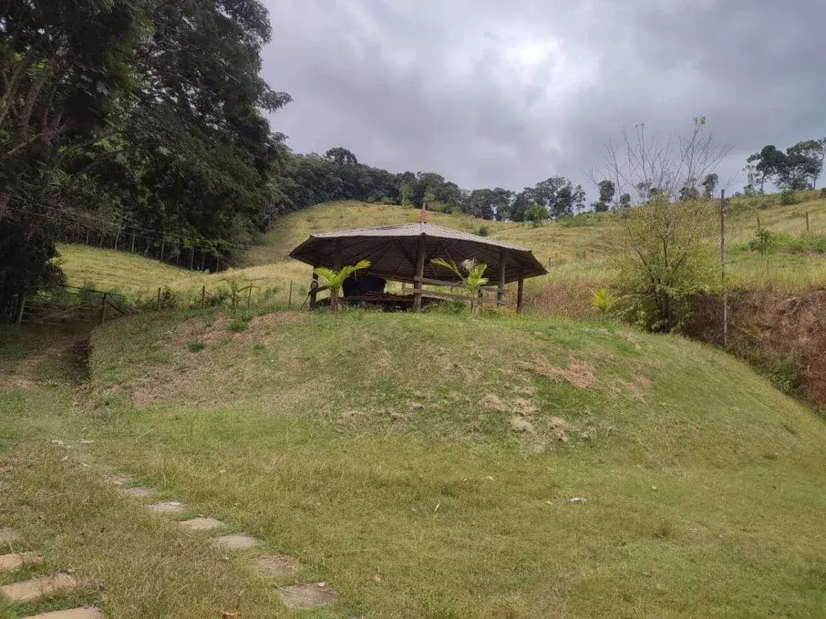 Sítio à venda com 2 quartos - ,