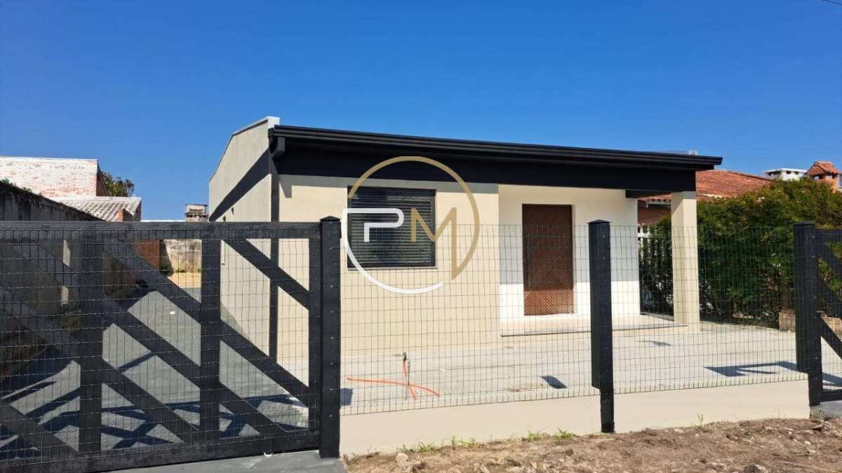 Casa à venda em Imbé, com 3 quartos