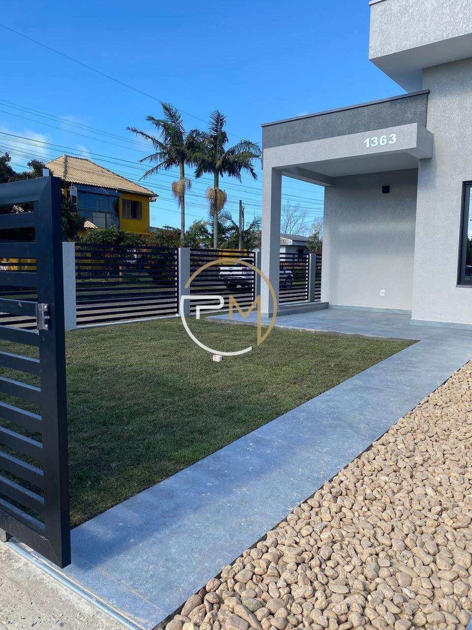 Casa à venda em Tramandaí, com 2 quartos