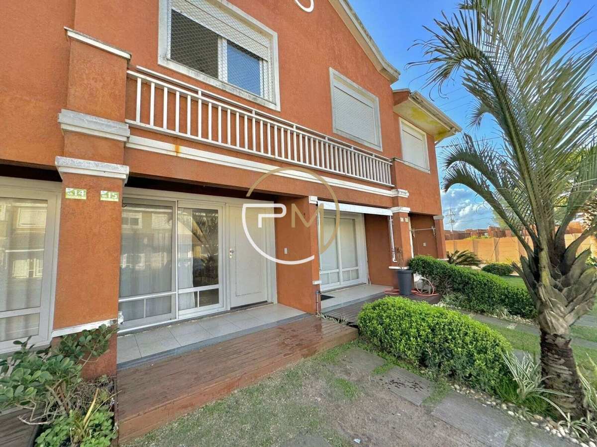 Duplex à venda em Imbé, com 2 quartos