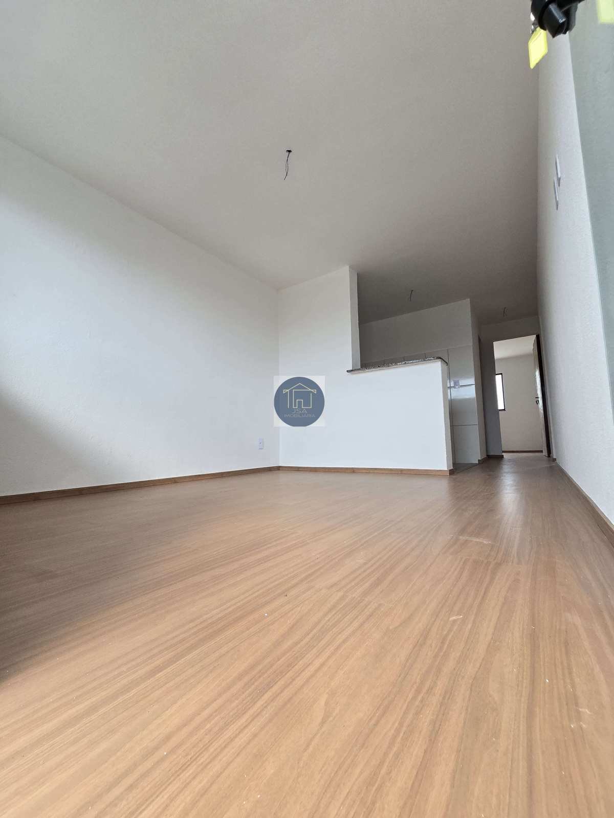 Apartamento à venda com 2 quartos - Laranjal,