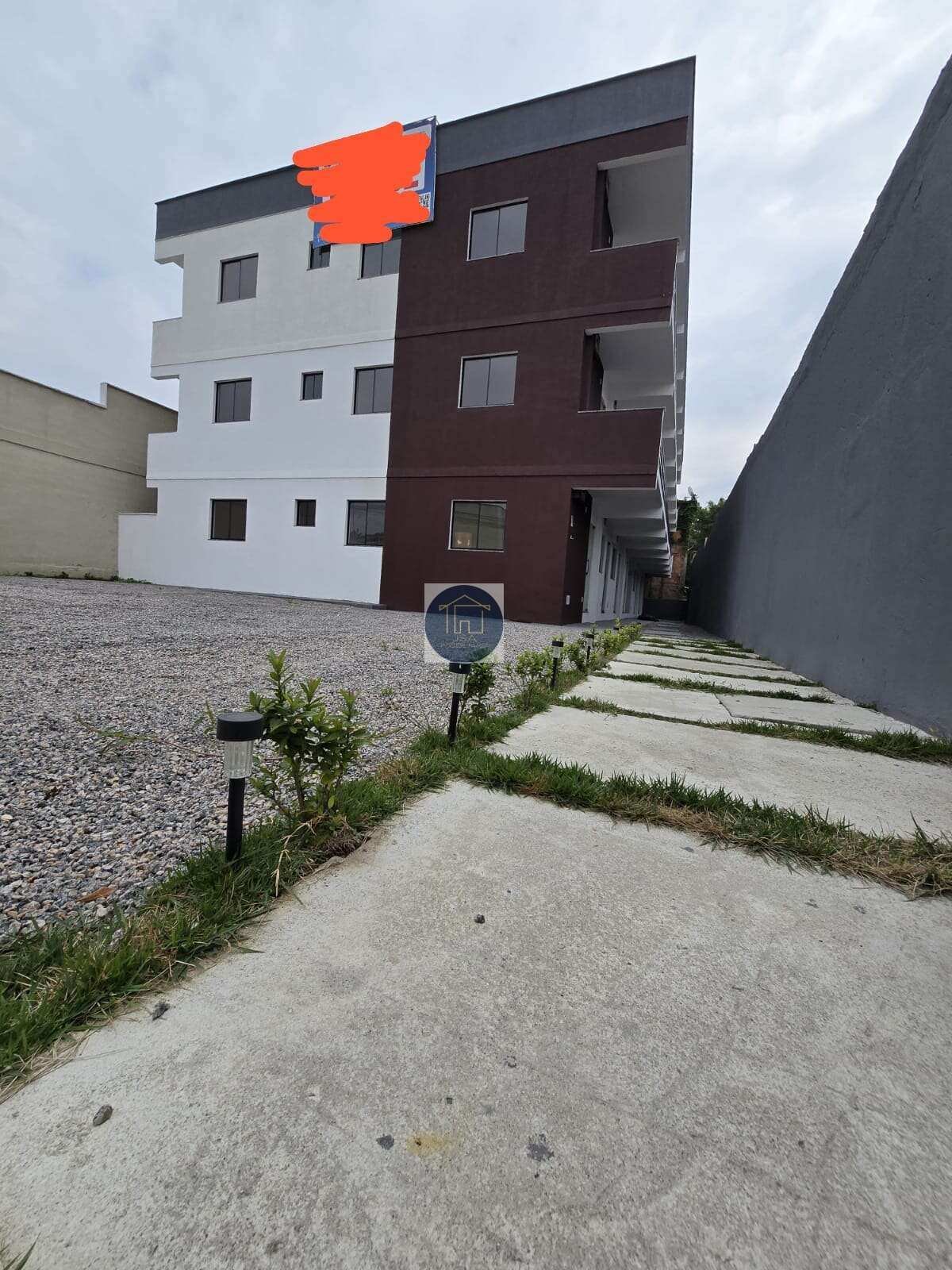 Apartamento à venda com 2 quartos - Laranjal,