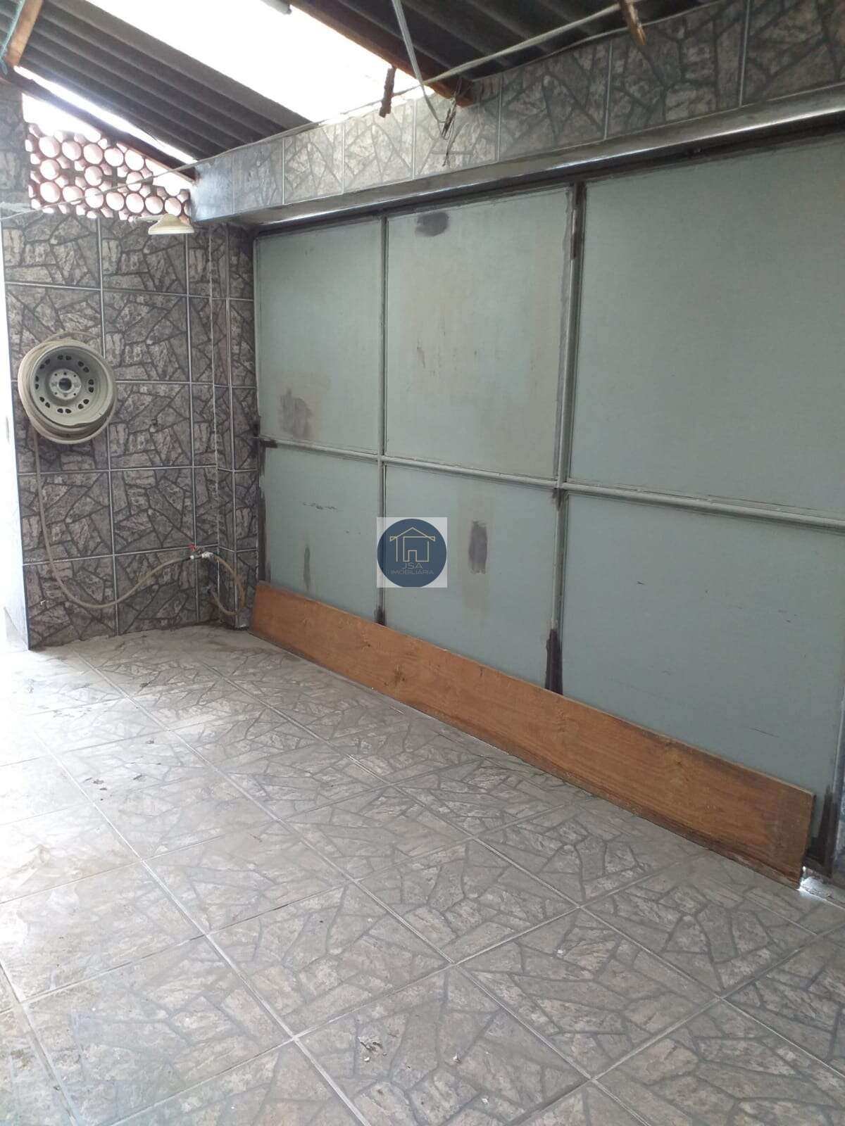 Casa à venda com 2 quartos - BARRO VERMELHO,