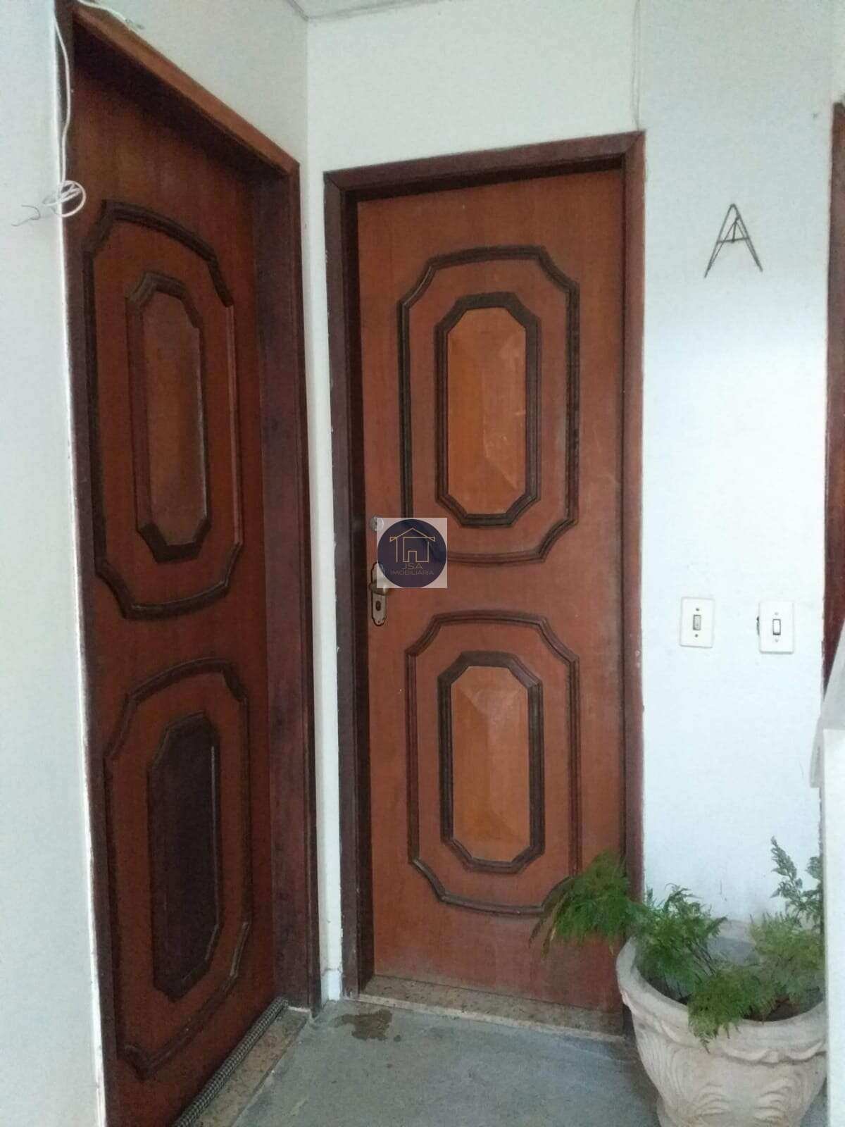  - Casa à venda, BARRO VERMELHO, com 2 quartos