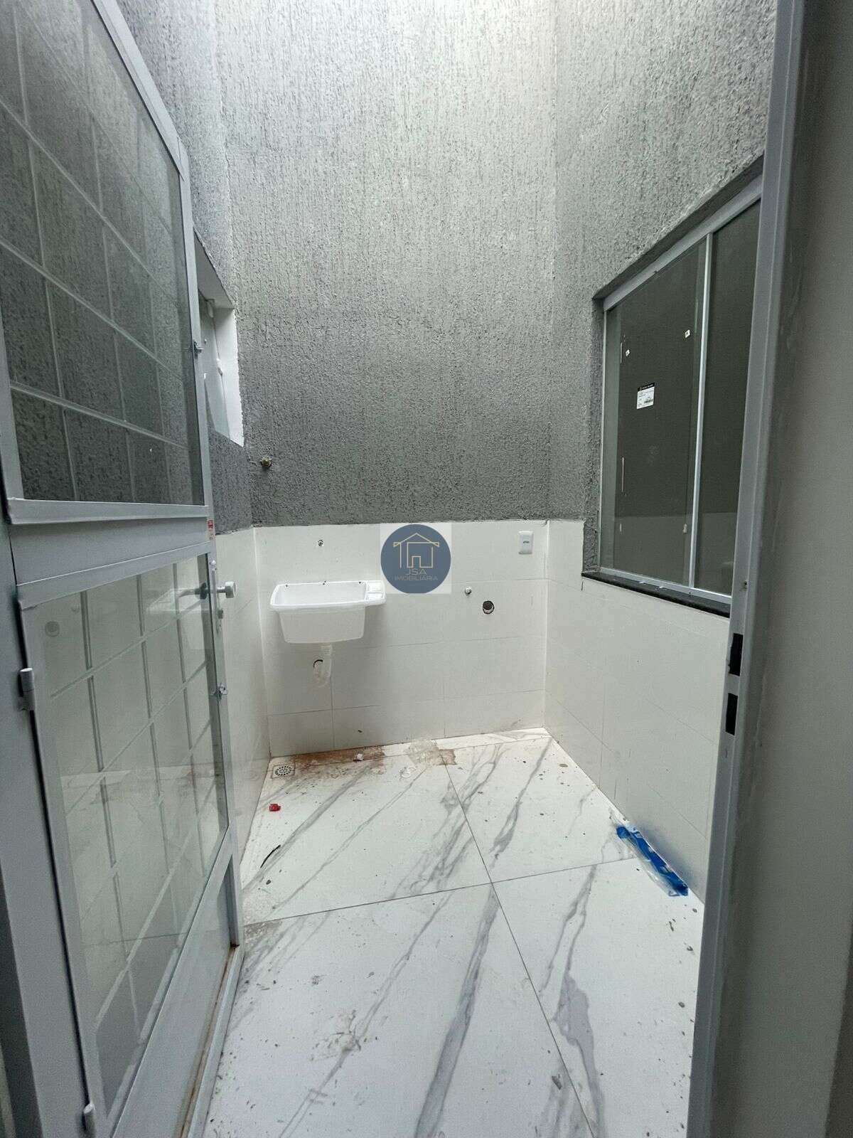 Casa à venda com 1 quarto - Santa Isabel,São Gonçalo