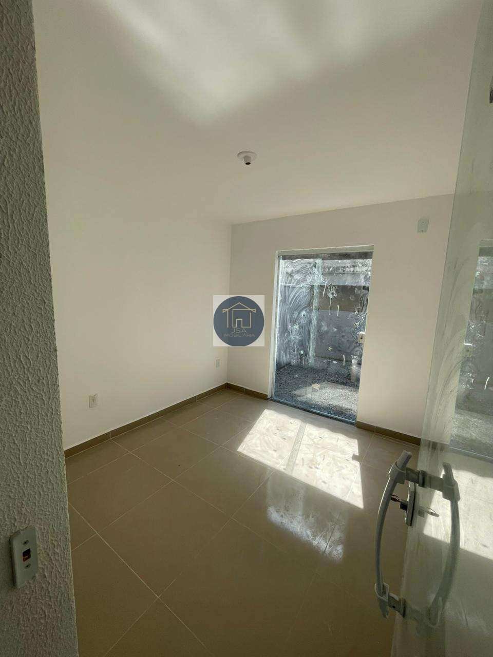  - Casa geminada à venda em São Gonçalo, SACRAMENTO, com 1 quarto