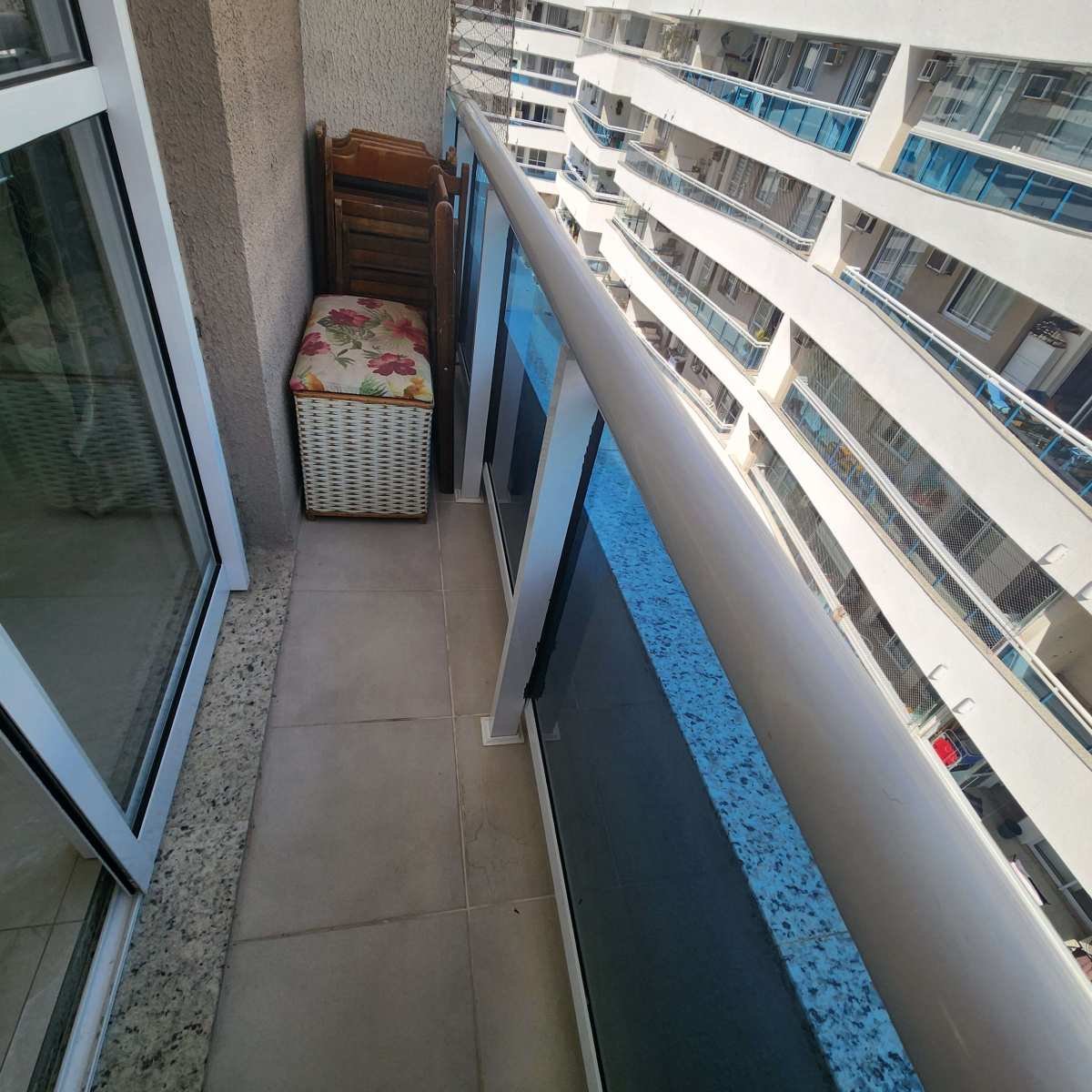 Apartamento 3 suítes em Condomínio Resort - Luggare Soluções Imobiliárias