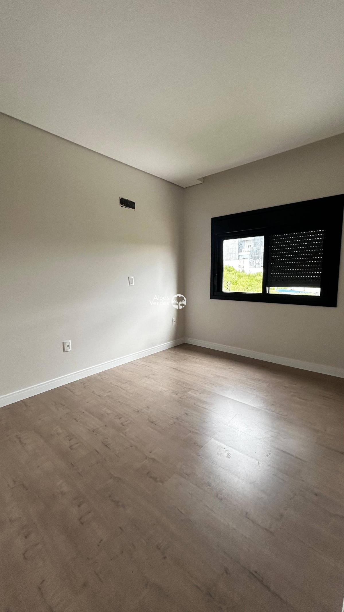 Casa à venda com 3 quartos, 128m² - Foto 4