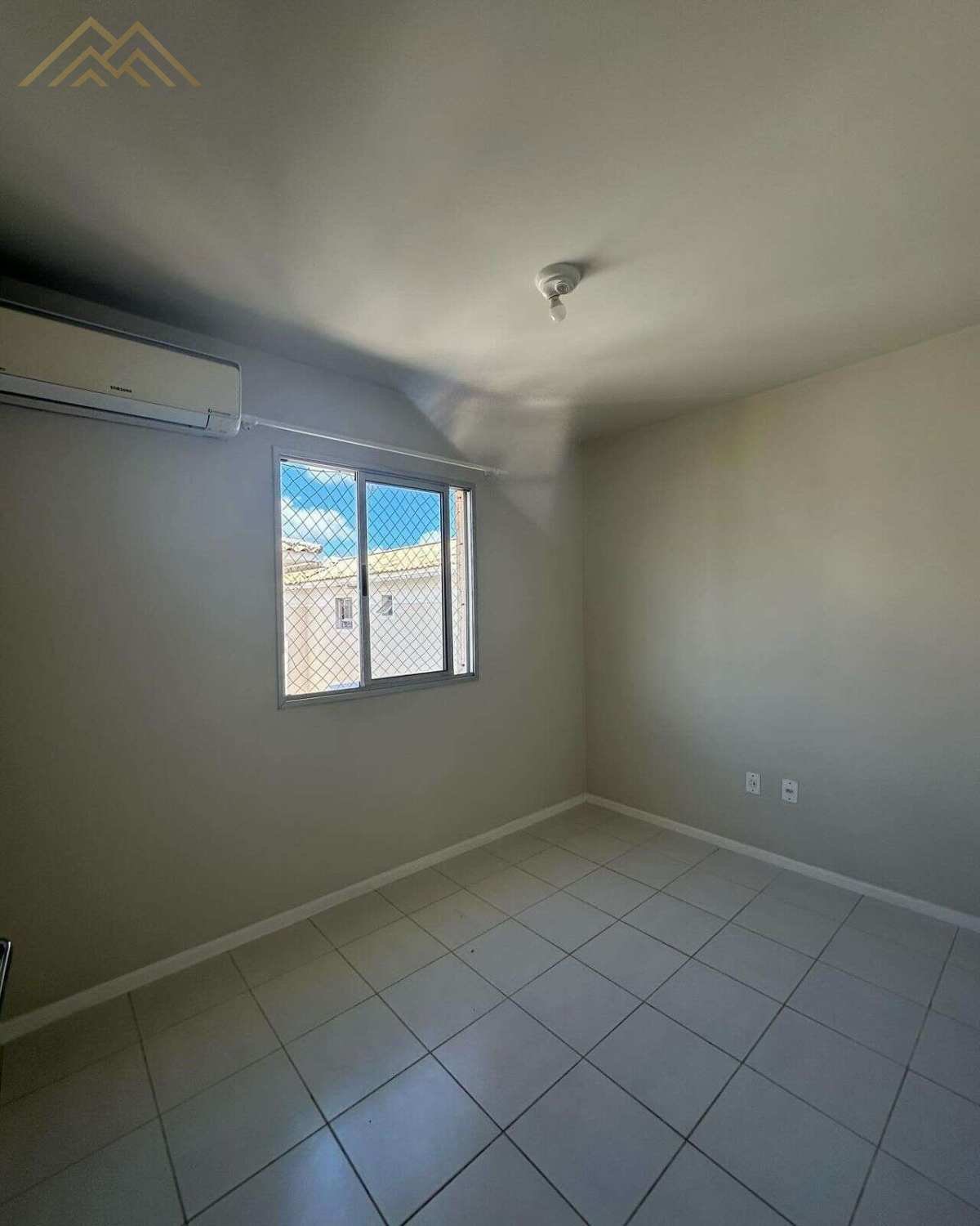 Apartamento à venda em Lauro de Freitas, Buraquinho, com 2 quartos, 57m² - Henrique Aquino  IMÓVEIS DE QUALIDADE LTDA CRECI PJ 2675