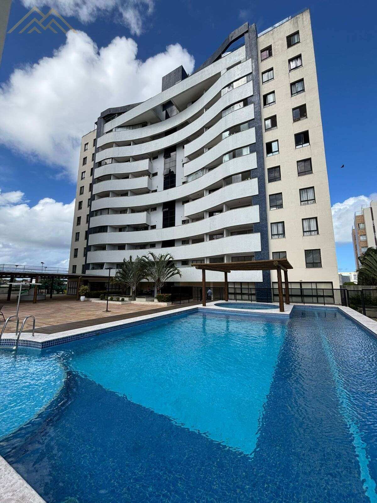 Apartamento à venda em Lauro de Freitas, Pitangueiras, com 3 quartos, 83m² - Henrique Aquino  IMÓVEIS DE QUALIDADE LTDA CRECI PJ 2675