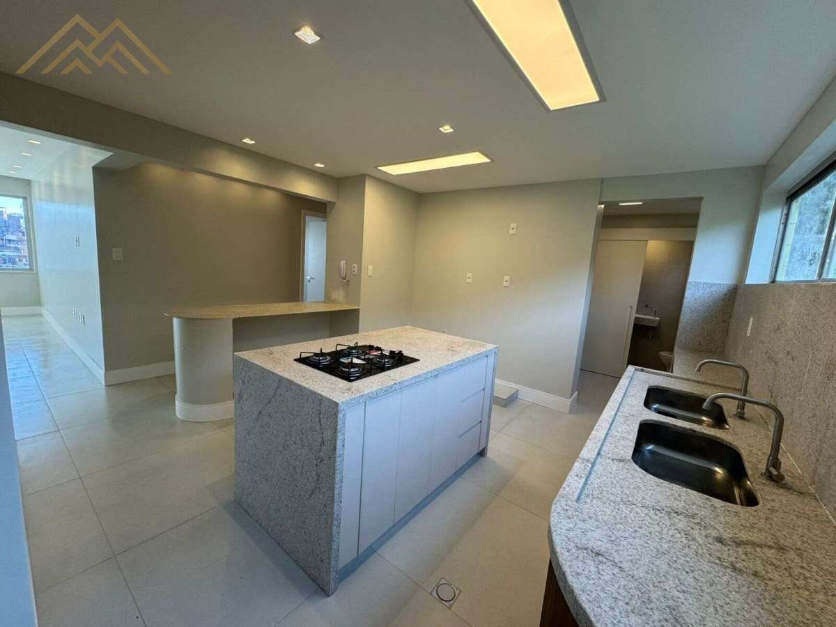 Apartamento à venda em Salvador, Ondina, com 3 quartos, 110m² - Henrique Aquino  IMÓVEIS DE QUALIDADE LTDA CRECI PJ 2675