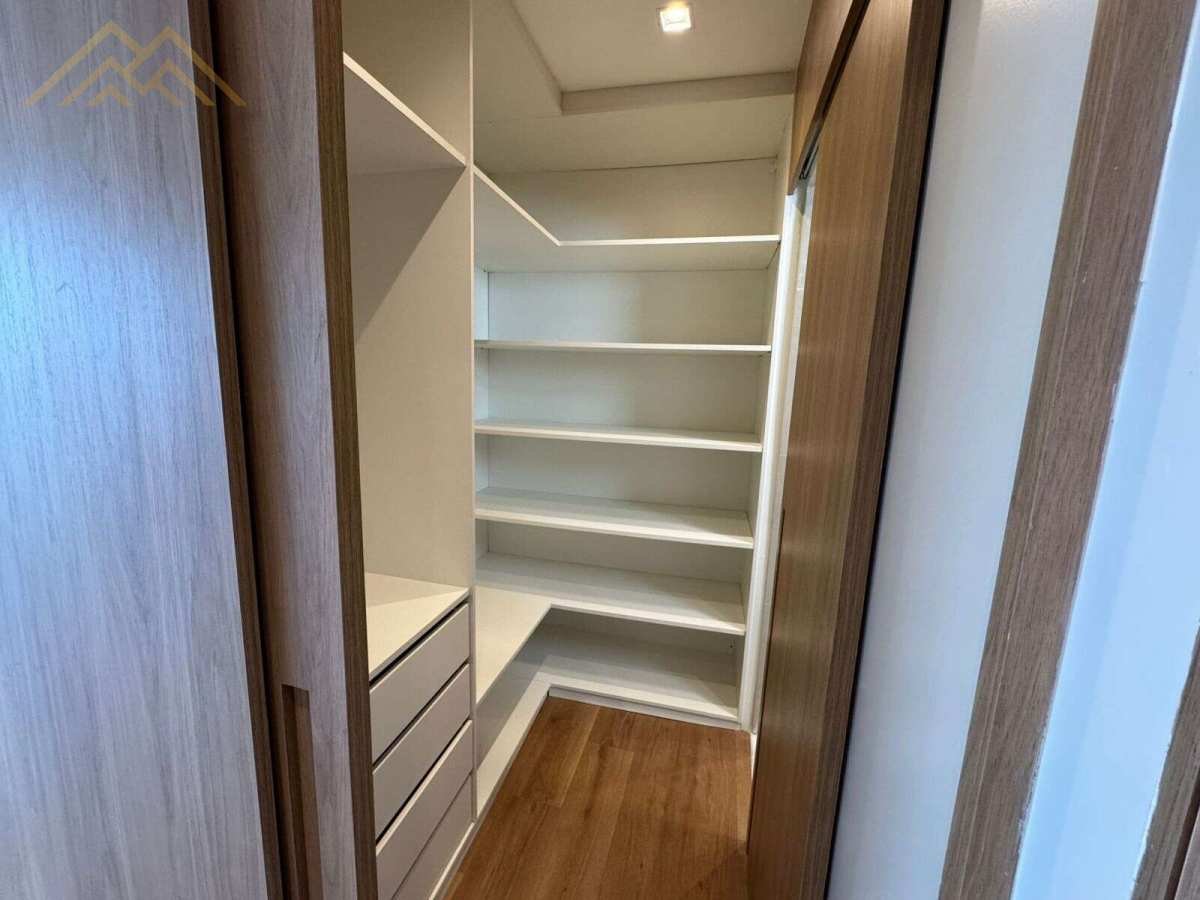 Apartamento à venda em Salvador, Ondina, com 3 quartos, 110m² - Henrique Aquino  IMÓVEIS DE QUALIDADE LTDA CRECI PJ 2675