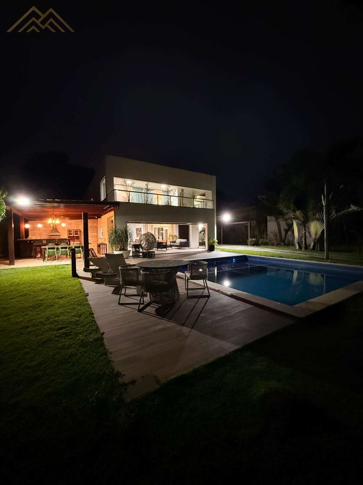 Casa à venda em Camaçari, Busca Vida (Abrantes), com 5 quartos, 460m² - Henrique Aquino  IMÓVEIS DE QUALIDADE LTDA CRECI PJ 2675