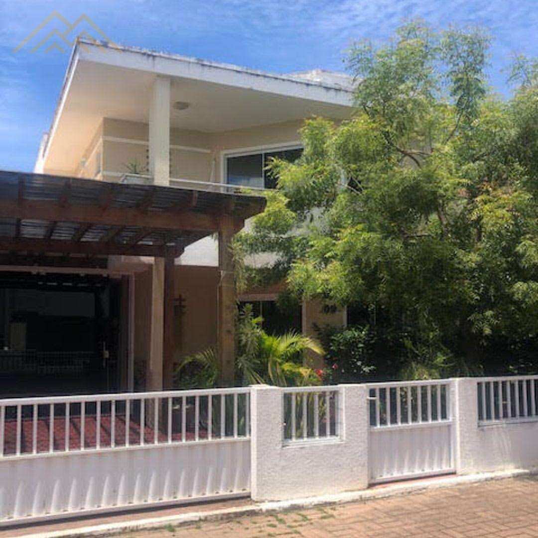 Casa à venda em Lauro de Freitas, Buraquinho, com 4 quartos, 170m² - Henrique Aquino  IMÓVEIS DE QUALIDADE LTDA CRECI PJ 2675