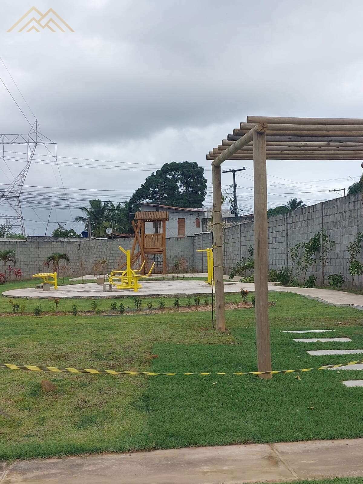 Casa de condomínio à venda em Camaçari, Lama Preta, com 2 quartos, 64m² - Henrique Aquino  IMÓVEIS DE QUALIDADE LTDA CRECI PJ 2675
