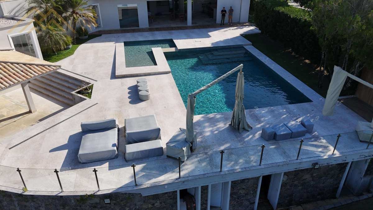 Casa de condomínio em Lauro de Freitas, Portão, com 6 quartos, 1250m² - Henrique Aquino  IMÓVEIS DE QUALIDADE LTDA CRECI PJ 2675