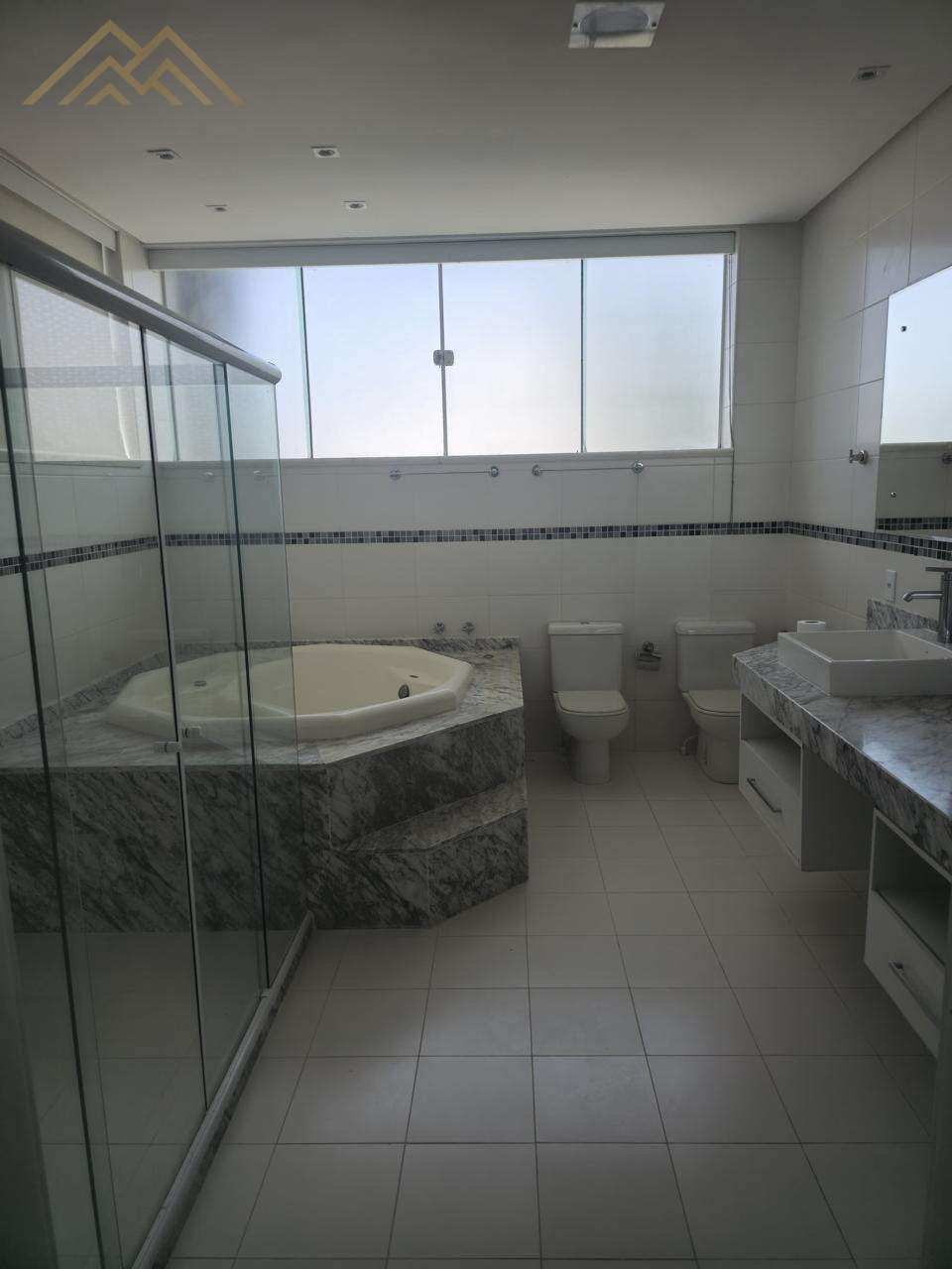 Casa de condomínio à venda em Salvador, Alphaville I, com 4 quartos, 494m² - Henrique Aquino  IMÓVEIS DE QUALIDADE LTDA CRECI PJ 2675
