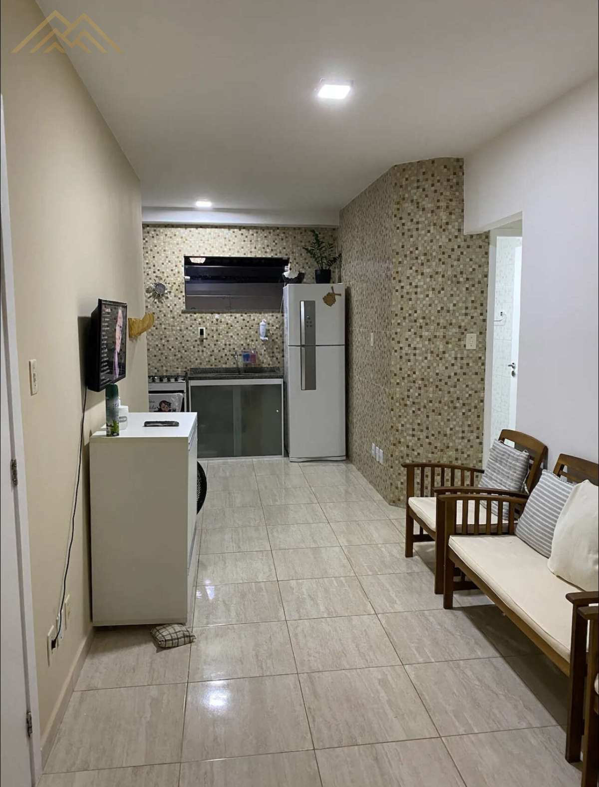 Casa de vila à venda em Camaçari, Itacimirim (Monte Gordo), com 2 quartos, 44m² - Henrique Aquino  IMÓVEIS DE QUALIDADE LTDA CRECI PJ 2675
