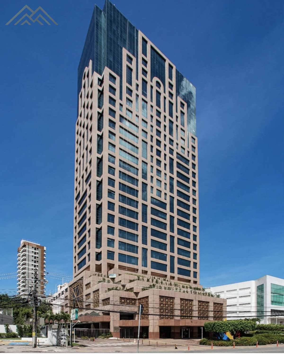 Sala comercial para alugar em Salvador, Caminho das Árvores, 385m² - Henrique Aquino  IMÓVEIS DE QUALIDADE LTDA CRECI PJ 2675