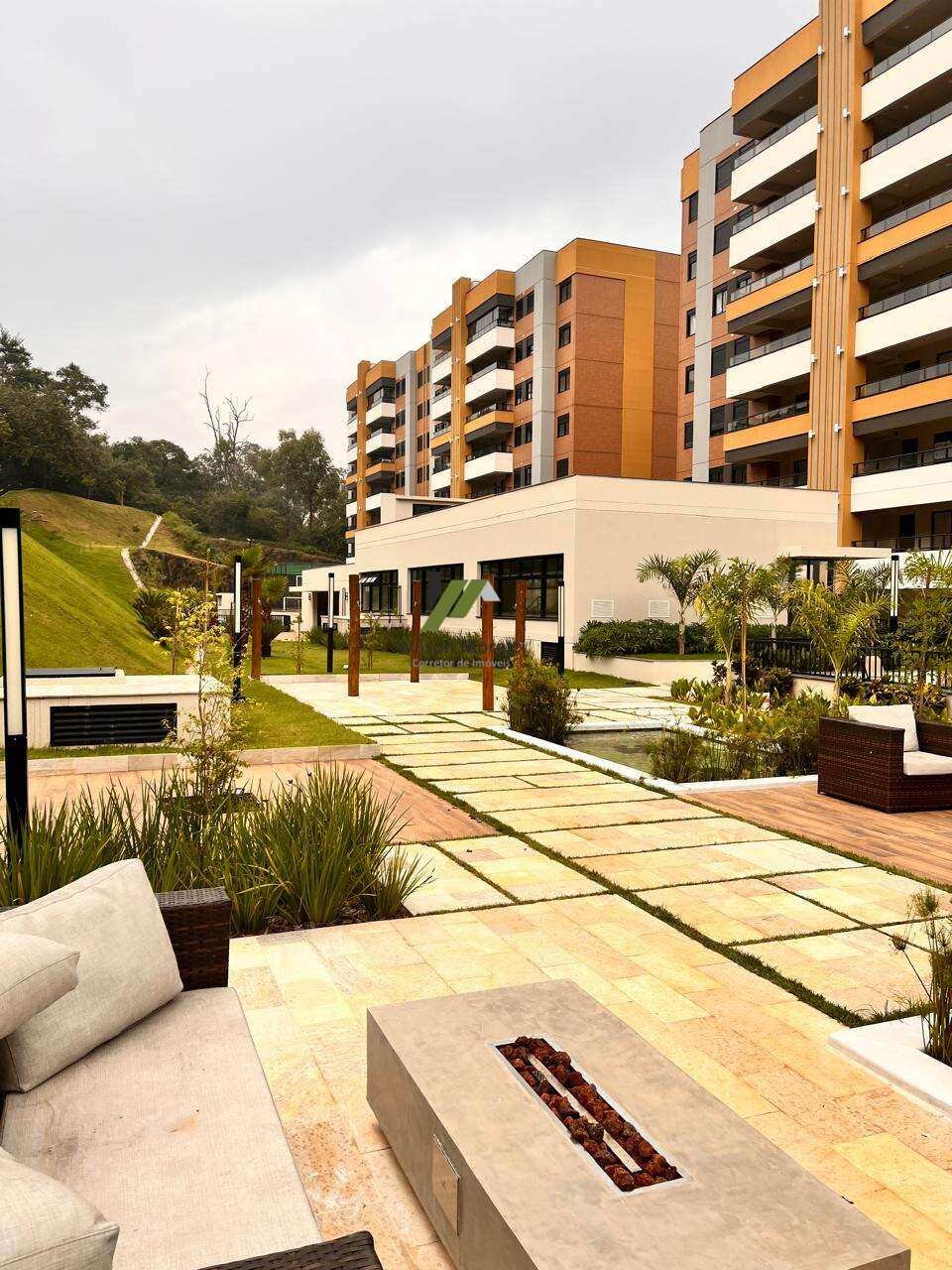 Apartamento à venda com 3 quartos, 95m² - Foto 2