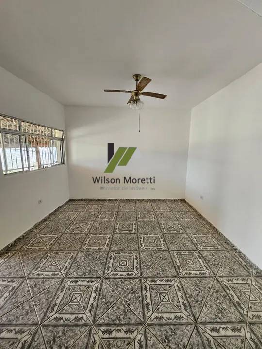 Casa à venda com 3 quartos, 253m² - Foto 3