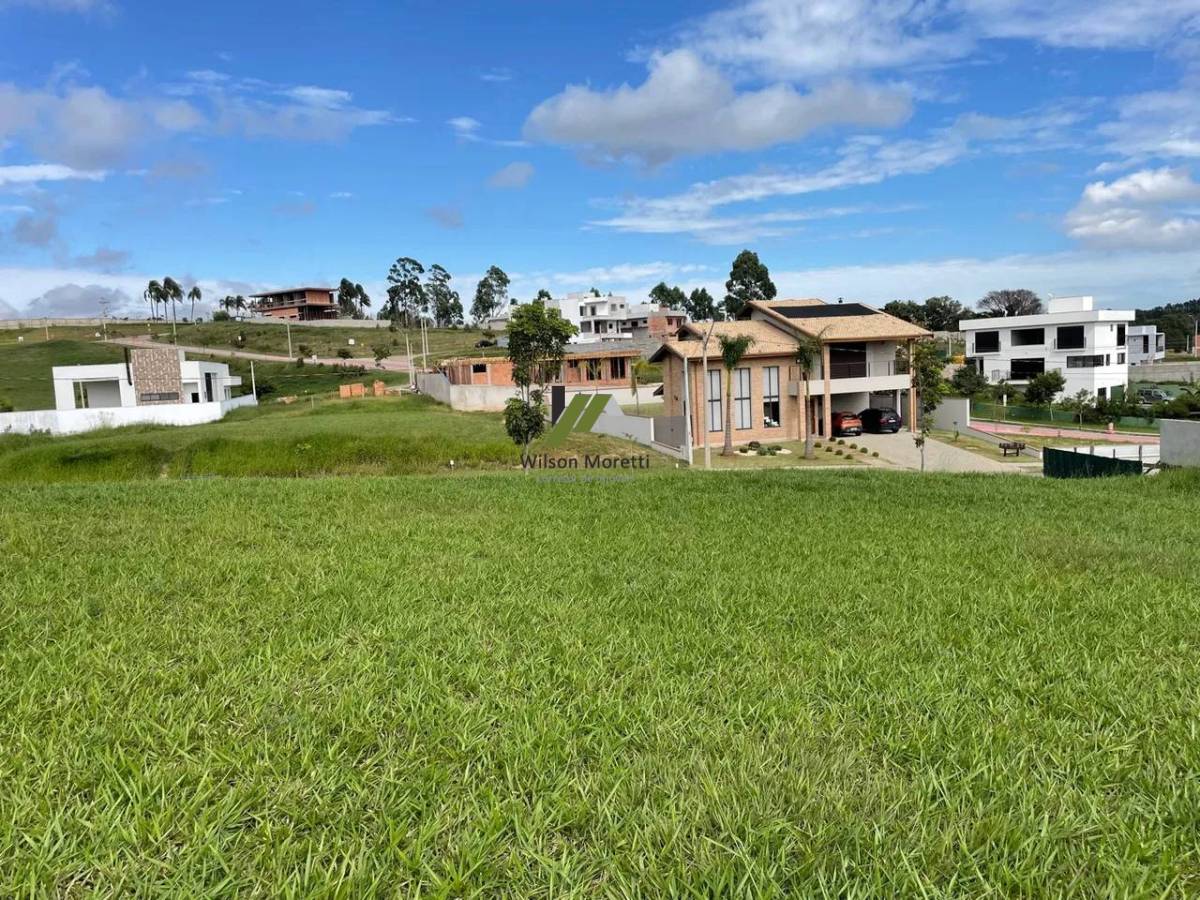 TERRENO EM CONDOMÍNIO DE ALTO PADRÃO - JUNDIAÍ